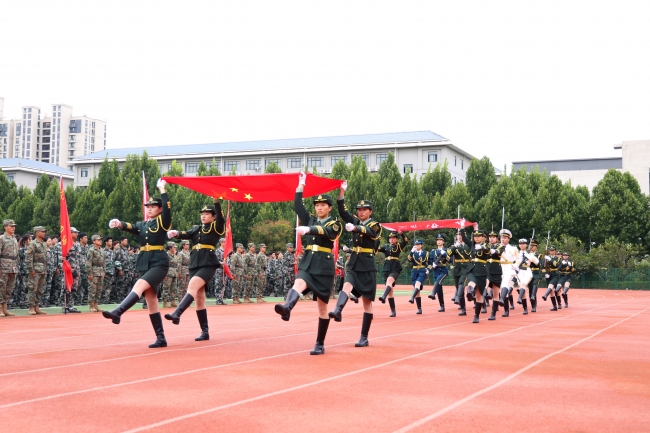守卫国旗红