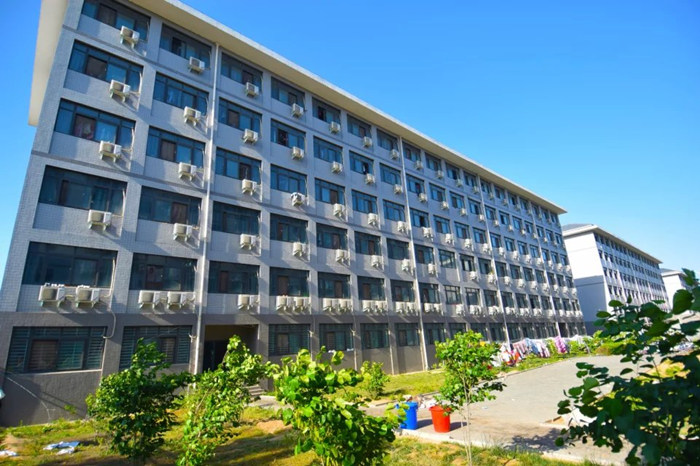 学生宿舍楼外观